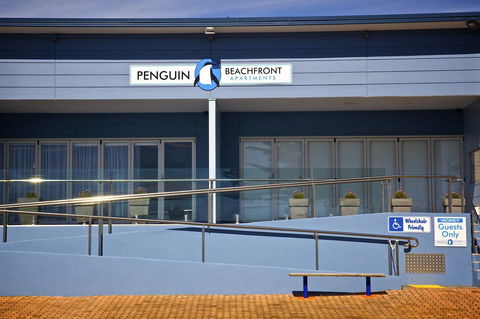 Penguin Beachfront Apartments - e-Seniors 17