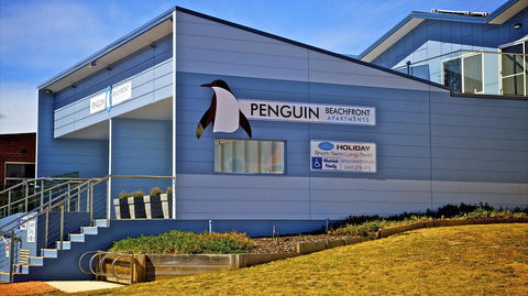 Penguin Beachfront Apartments - e-Seniors 22