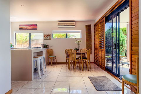 Ulverstone Boutique Accomodation - e-Seniors 16