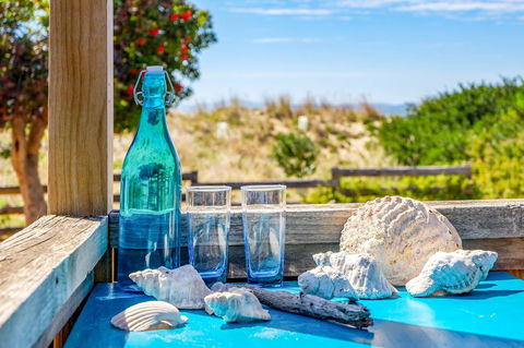 Aqua Beachfront! - e-Seniors 11