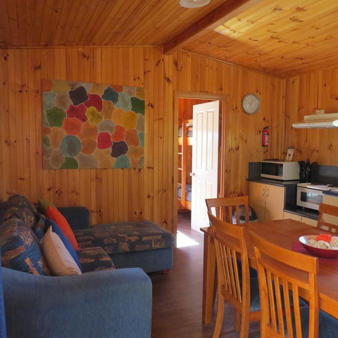 Captain Cook Holiday Park - e-Seniors 39