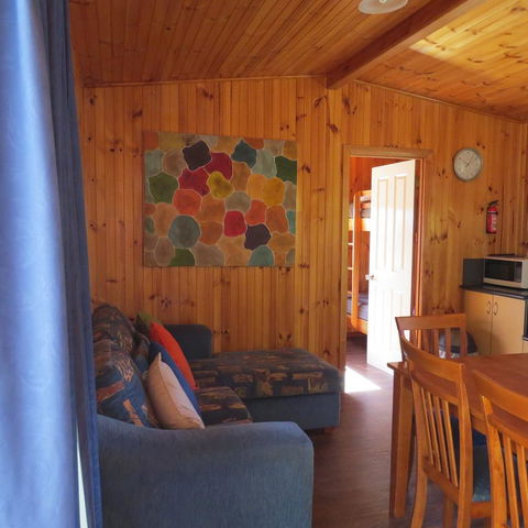 Captain Cook Holiday Park - e-Seniors 37