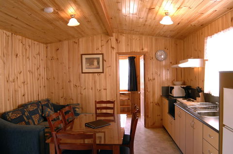 Captain Cook Holiday Park - e-Seniors 21