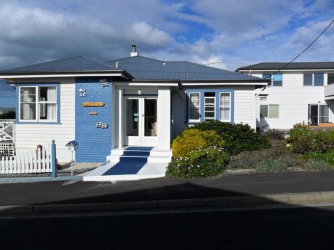 Freycinet Waters - e-Seniors 31