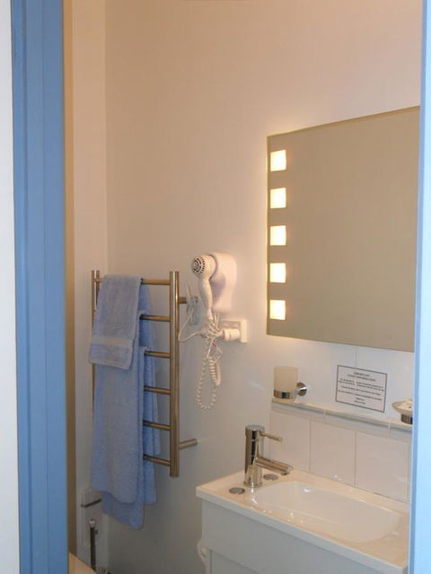 Freycinet Waters - e-Seniors 36