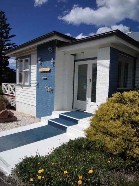 Freycinet Waters - e-Seniors 40