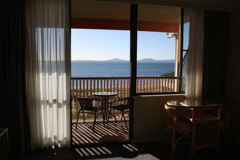 Swansea Motor Inn Tasmania - e-Seniors 11