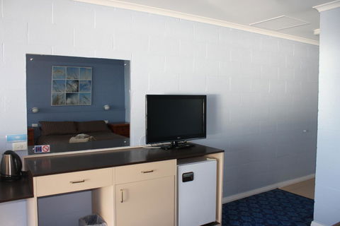 Swansea Motor Inn Tasmania - e-Seniors 43