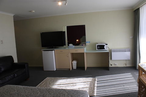 Swansea Motor Inn Tasmania - e-Seniors 36