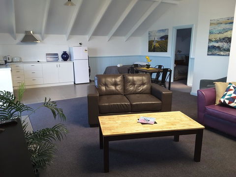 Swansea Motor Inn Tasmania - e-Seniors 3