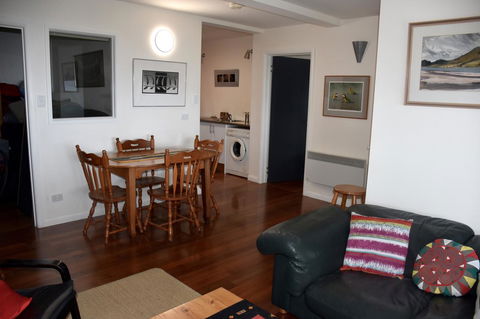 Beachside Taroona - e-Seniors 5