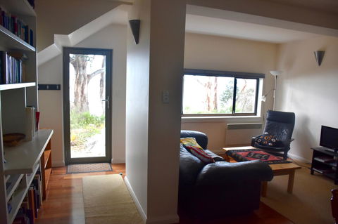 Beachside Taroona - e-Seniors 7