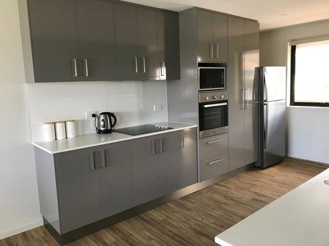 Self Contained Beach View Apartment - e-Seniors 7