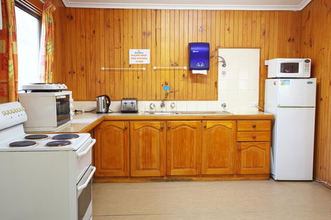 Discovery Parks â€“ Cradle Mountain - e-Seniors 30