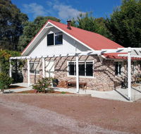Hilltop Cottages - e-Seniors