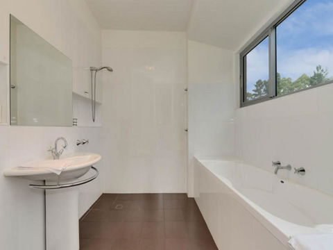 Cloudy Bay Lagoon Estate - e-Seniors 14