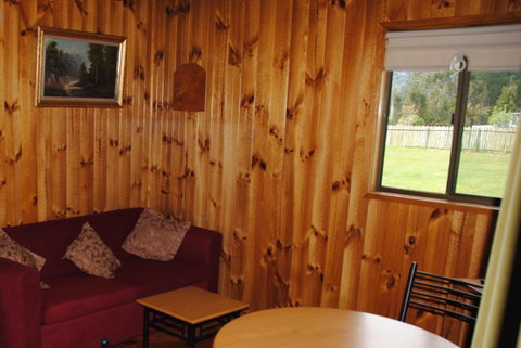 The Wombat Lodge - e-Seniors 6