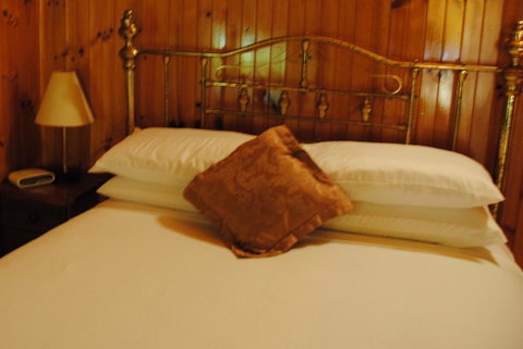 The Wombat Lodge - e-Seniors 9