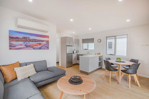 NRMA St Helens Waterfront Holiday Park - e-Seniors 2