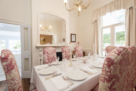 White Dove Cottage Bed And Breakfast - e-Seniors 6