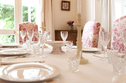 White Dove Cottage Bed And Breakfast - e-Seniors 7