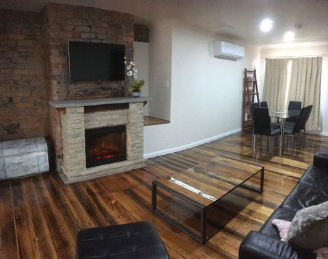 3ree- Spacious & Charming Apartment - e-Seniors 12