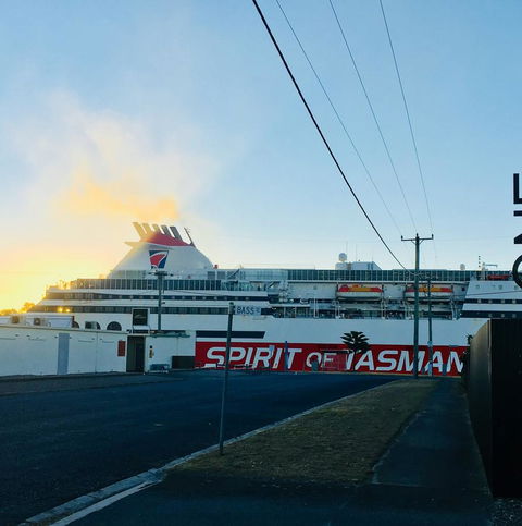 3ree- Spacious & Charming Apartment - e-Seniors 1