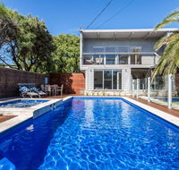 Front Beach House - e-Seniors