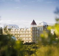 Deep Blue Hotel  Hot Springs - e-Seniors