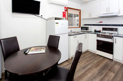 Torquay Holiday Park - e-Seniors 3