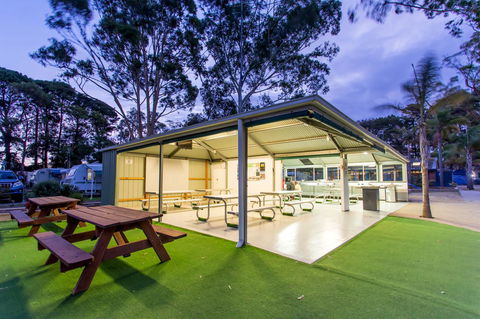 Torquay Holiday Park - e-Seniors 42