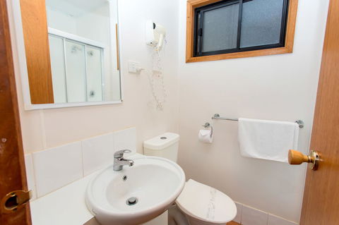 Torquay Holiday Park - e-Seniors 23