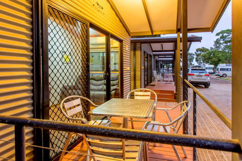 Torquay Holiday Park - e-Seniors 25
