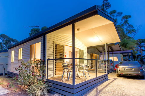 Torquay Holiday Park - e-Seniors 20