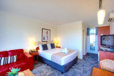 The Sandridge Motel - e-Seniors 9