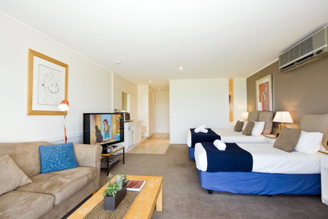 The Sandridge Motel - e-Seniors 36