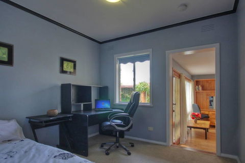 Jacaranda House - e-Seniors 7