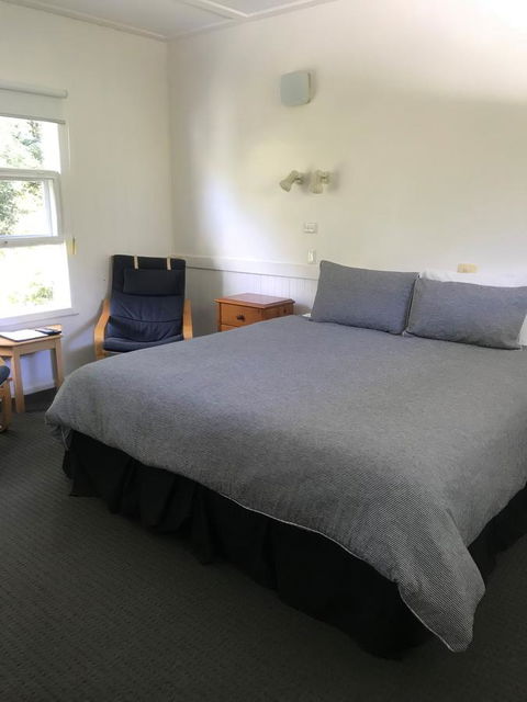 Gipsy Point Lodge & Cottages - e-Seniors 1