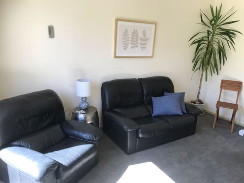Lakeside Conti Villas - e-Seniors 13