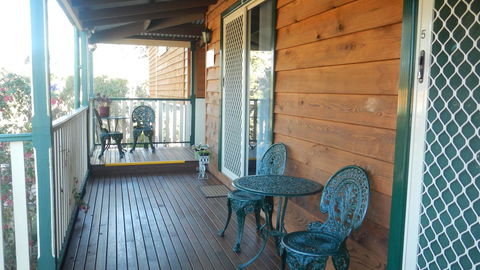 Avala Accommodation Daylesford - e-Seniors 24
