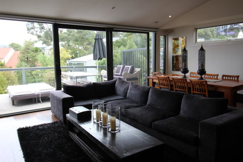 Lorne Holiday House - e-Seniors 1