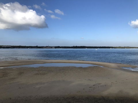 Bribie Island Hotel - e-Seniors 7
