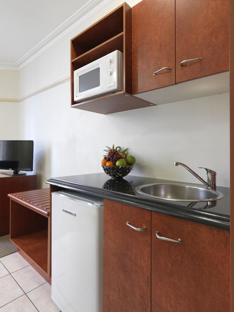 Adina Apartment Hotel Brisbane Anzac Square - e-Seniors 4