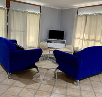 Bees Place - 3 bedroom home on 10 acres of land with distant ocean views - e-Seniors