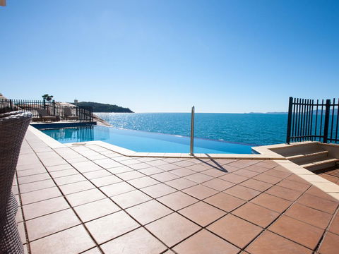 Grand Mercure Apartments Magnetic Island - e-Seniors 3