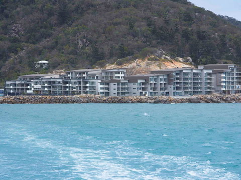 Grand Mercure Apartments Magnetic Island - e-Seniors 19