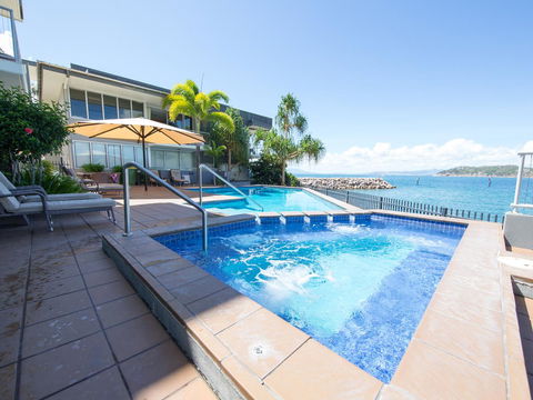 Grand Mercure Apartments Magnetic Island - e-Seniors 8