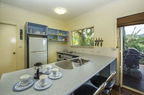 Manyana, 3 Opalia Court - e-Seniors 3
