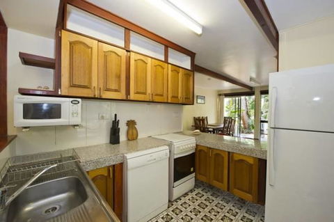 Magnetic Island Holiday House - e-Seniors 5
