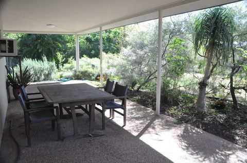 Magnetic Island Bed And Breakfast - e-Seniors 27